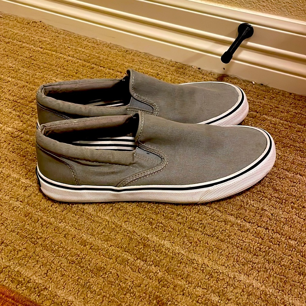 Men slip on shoe